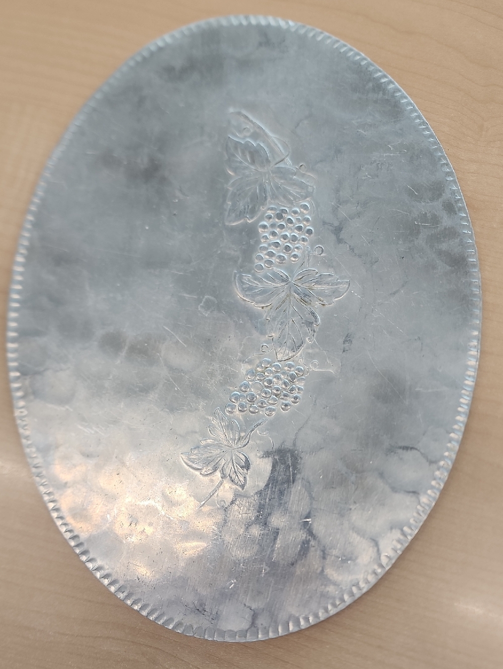 Mid-Century Everlast Hand-Forged Hammered Silver-Tone Tray
